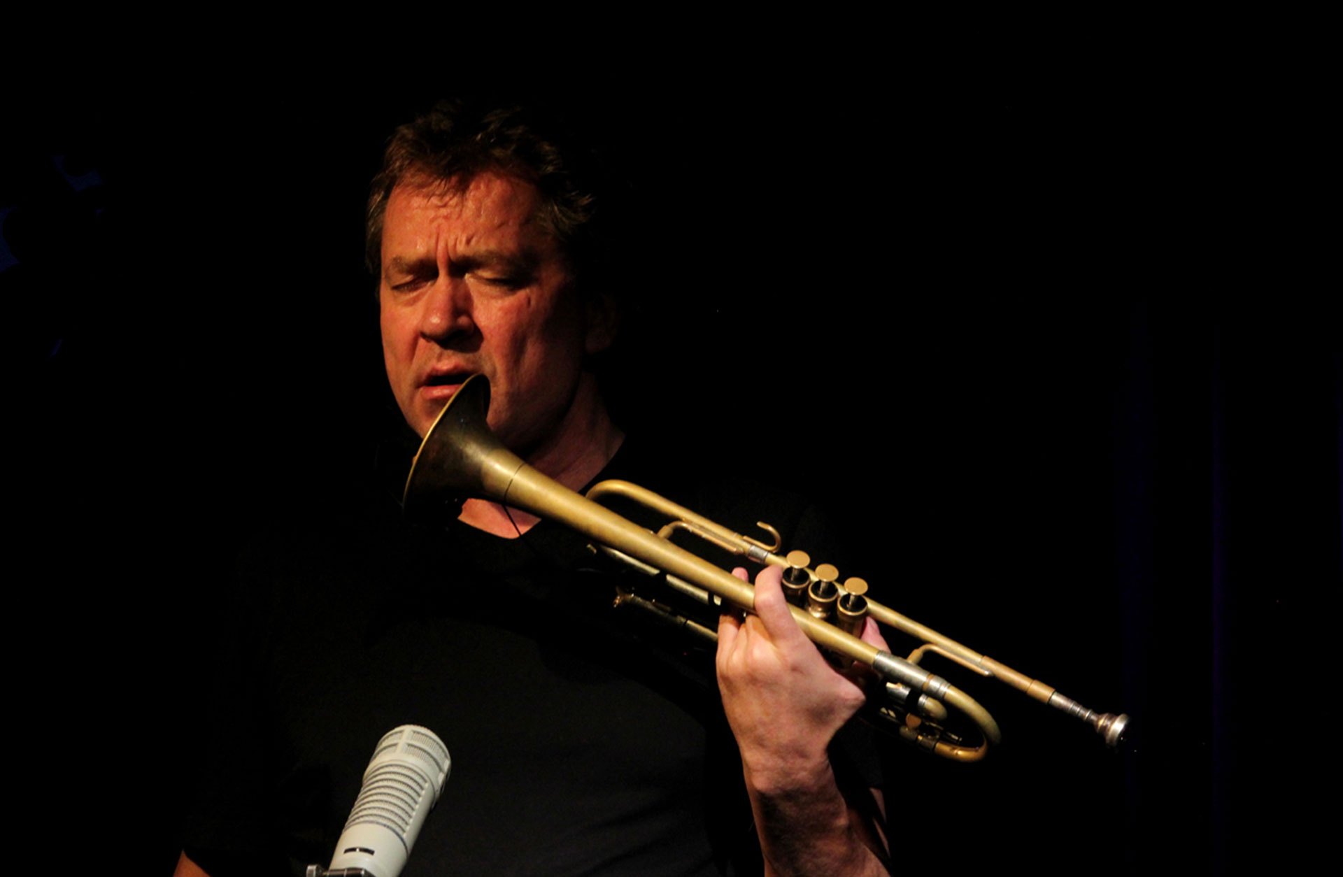 Nils Petter Molvaer med sin trumpet