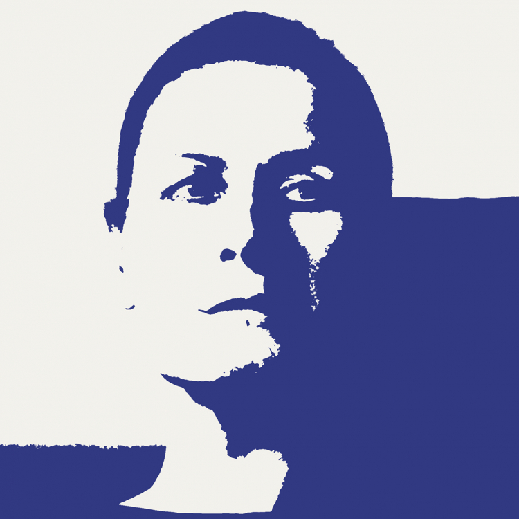 Kvinnligt ansikte i blått och vitt